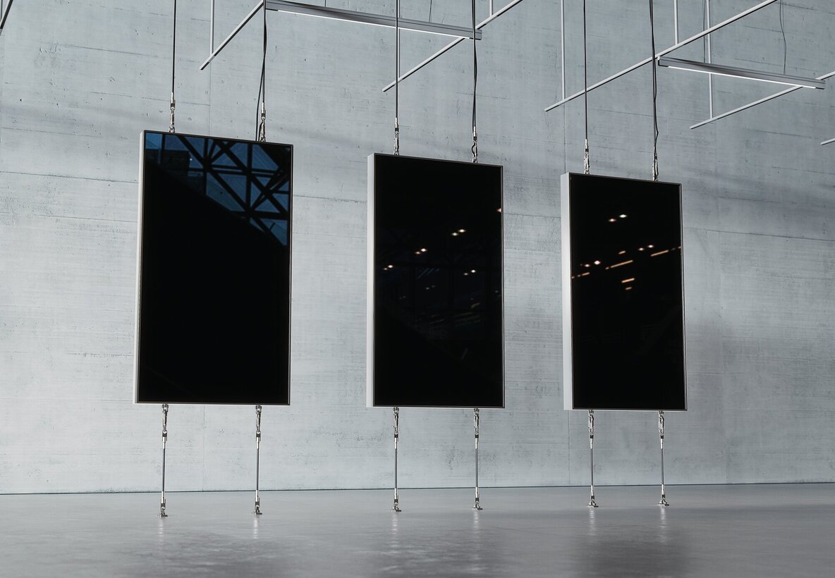 Download Vertical Displays 3 Graphics - Image 1